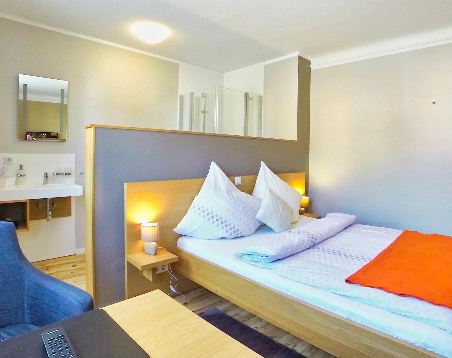 Hotel Maurer Saarwellingen Bagian luar foto