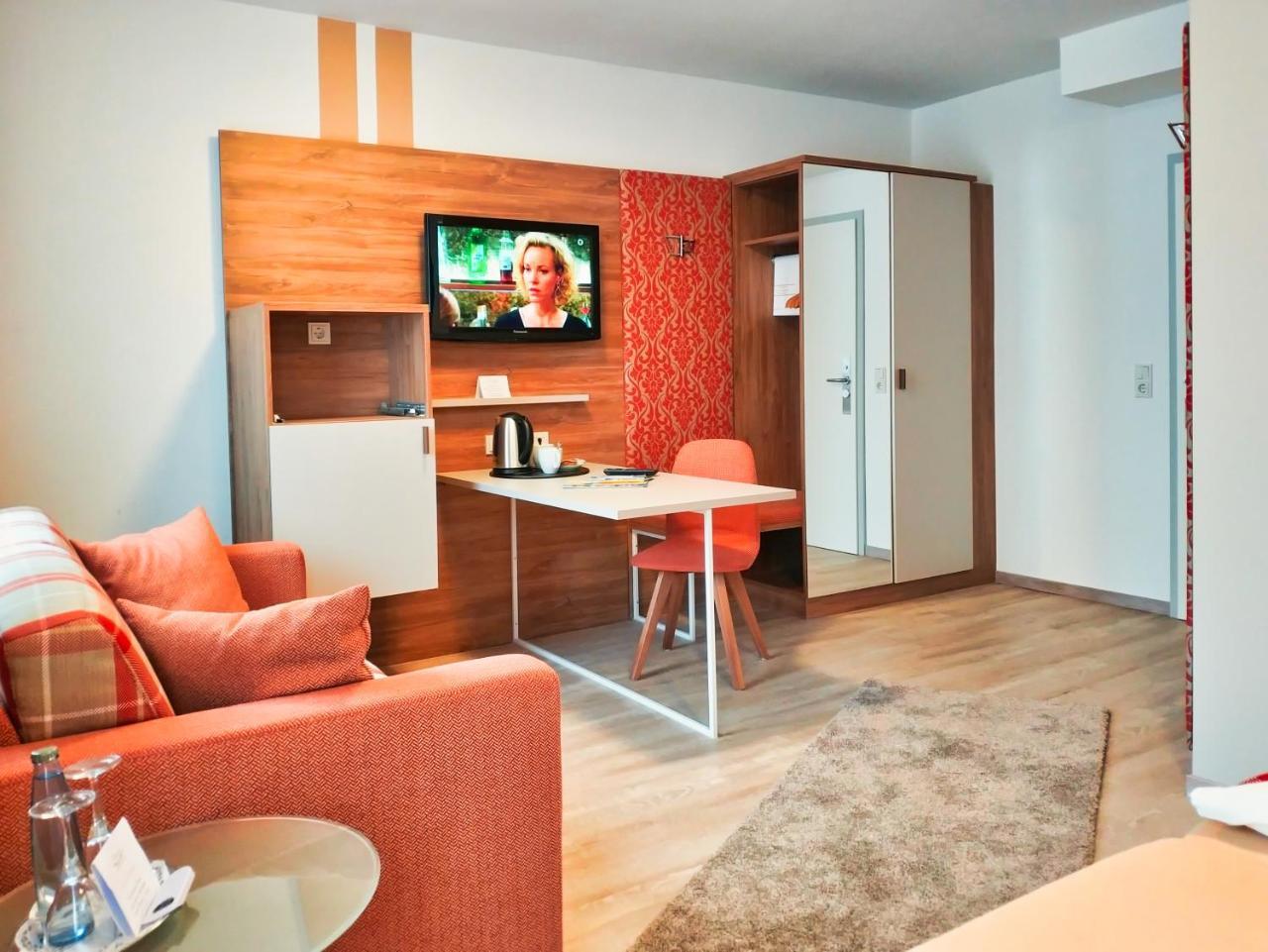 Hotel Maurer Saarwellingen Bagian luar foto