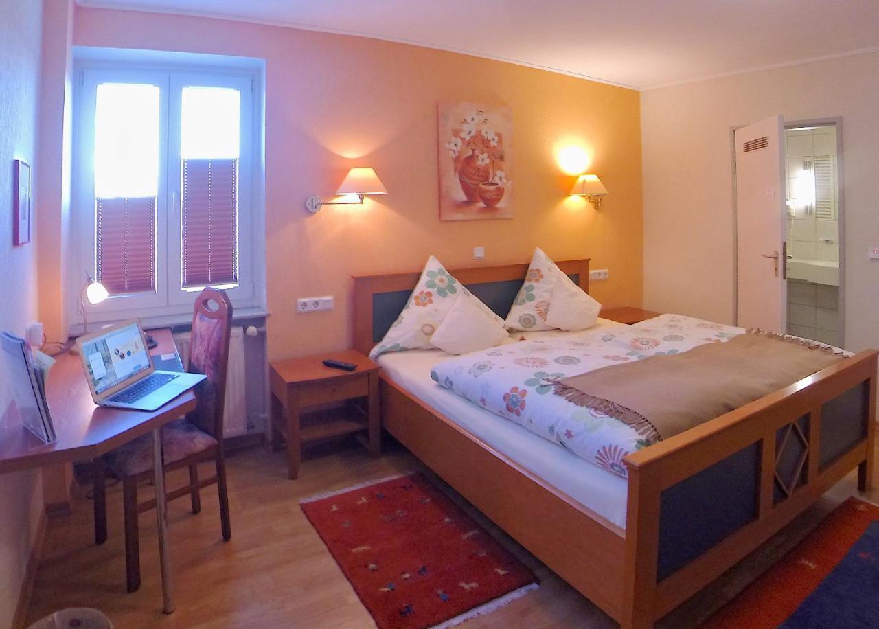 Hotel Maurer Saarwellingen Bagian luar foto