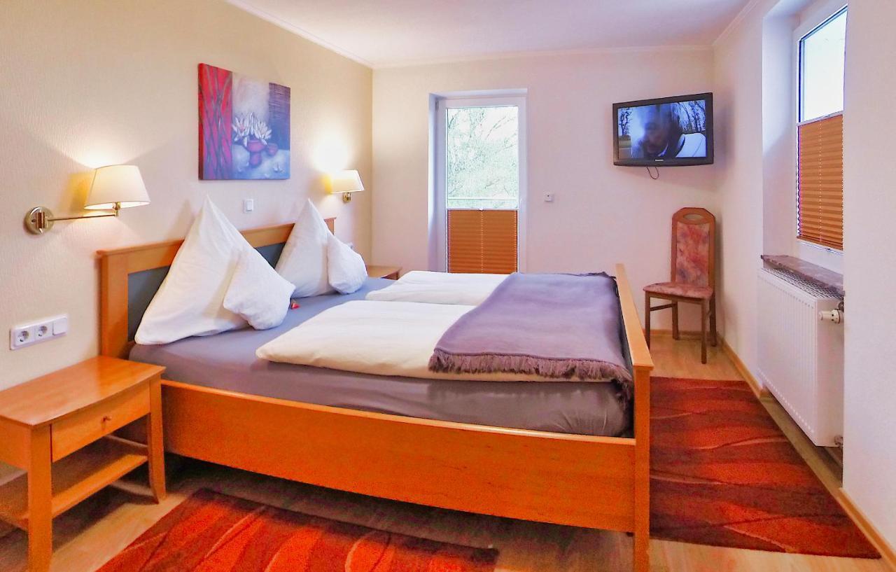 Hotel Maurer Saarwellingen Bagian luar foto